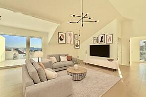 Трехкомнатная квартира в Чрнуче