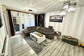 Четырехкомнатная квартира в Копере.