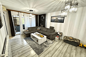 Четырехкомнатная квартира в Копере.