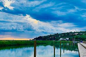 Квартира с тремя комнатами рядом с каналом Йернея