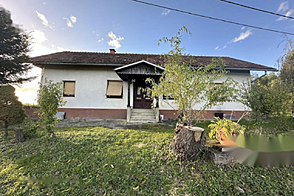 Дом в деревне Градища