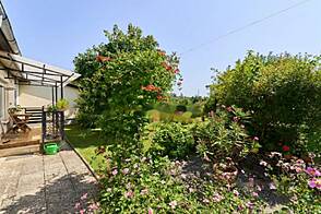 Дом на две квартиры в районе Новый Подутик