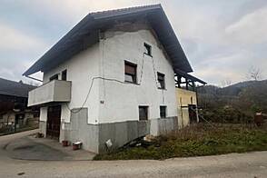 Дом, Нижние Водале, Тржишче.