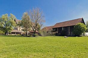 Дом, ферма Логатец