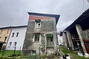 Дом, расположенный в Толмине, Српеница