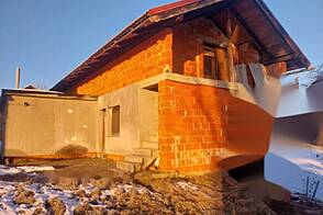 Здание, Кочки Врх