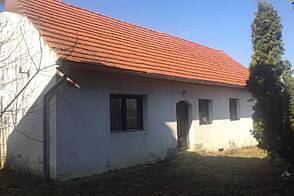 На Волчине, дом с террасой на улице Надбишец.