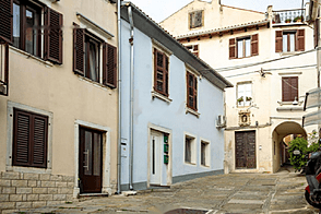 Жилище с верандой в Новом Копере