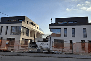 Дом на две квартиры в Новом Дравле