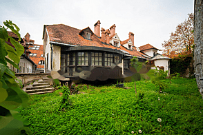 Квартира с четырьмя комнатами в центре.