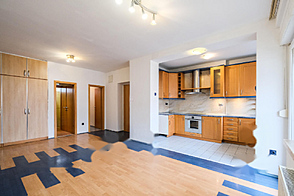 Трёхкомнатная квартира, Новый Шентвид.