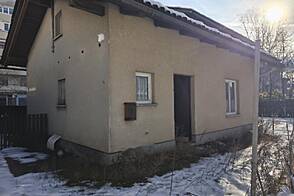 Дом в Шишке, Любляна, на улице Кривец