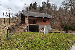 Дом, Церкно, Поляне