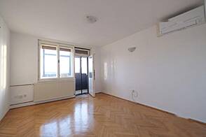 Трёхкомнатная квартира в районе Бежиград