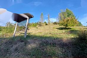 Земельный участок для застройки располагается в Новом Нижнем Герье, рядом с Бледом.