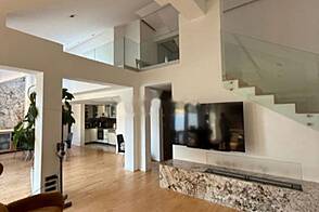 Дом с террасой в районе Вич Новой Любляны