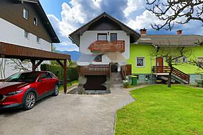 Дом на две семьи в Радовелицах