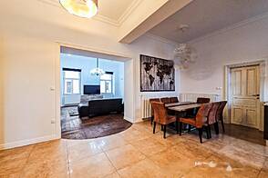 Трехкомнатная квартира в центре Любляны.