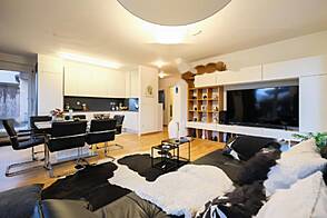 Четырехкомнатная квартира в Ново Дравлье