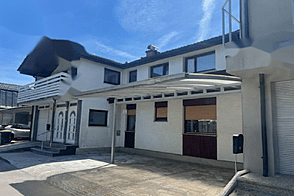 В Новом Виче дом с террасой