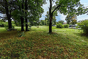 Жилище в срединной части Козины.