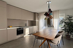 Квартира с четырьмя комнатами в Лубляне