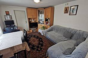 Квартира с тремя комнатами в Надгорице.