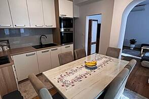 Жилье на Доленской улице