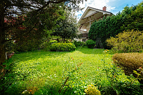 Квартира с тремя комнатами в районе Бежиград