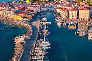 Четырехкомнатная квартира в Пиране