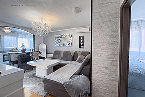 Трехкомнатная квартира в районе Новая Копер