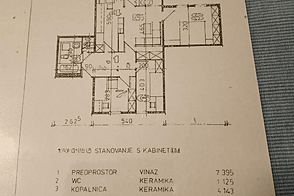 Квартира с четырьмя комнатами в Изола Ливаде