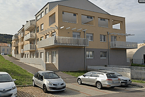 Квартира с тремя комнатами Изола