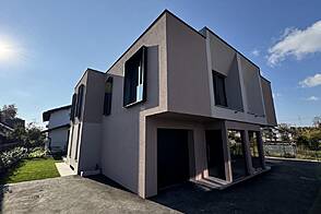 Дом на два этажа Новый Рудник