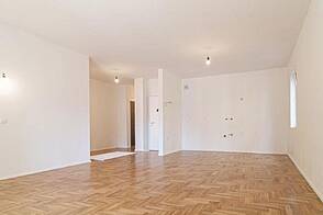 Копер - трёхкомнатная квартира