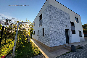 Дом, Любляна, Бежиград, Подгорица.