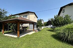 Кашель, дом с террасой