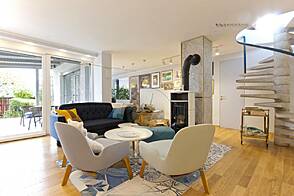 Дом с атриумом в Новом Шентвиде