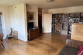 Трехкомнатная квартира на улице Майяронова