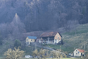 Жилище, Подвин недалеко от Ползели