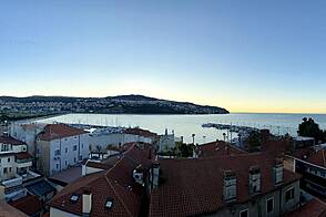 Трёхкомнатное жилье в центральной части Копера