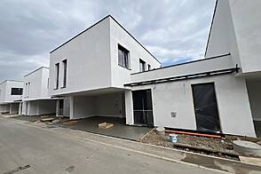 Дом, расположенный на террасе Солнечный Путь