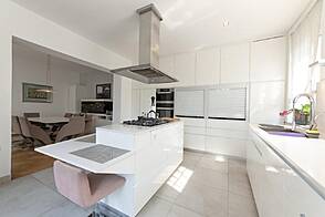 Дуплекс района Рожна Долина