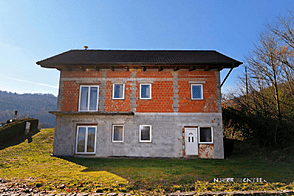 Дом, Долго Брдо