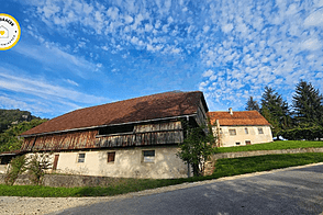 Земельный участок, сельскохозяйственная усадьба в Брстовнице