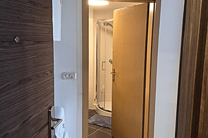 Новое 1,5-комнатное поле, дом