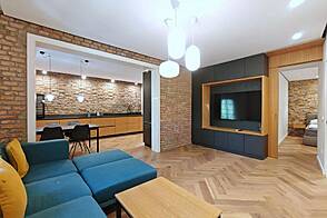 Жилье рядом с церковью Трново