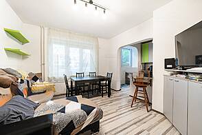 Трехкомнатная квартира в районе Новое Савско