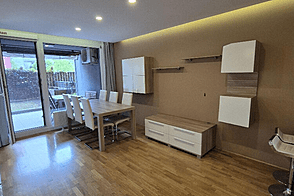 Трехкомнатная квартира Вич