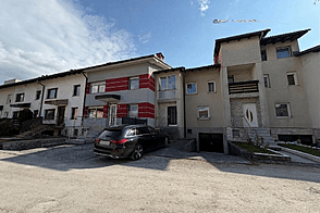 Новый Чернуче дом с террасой